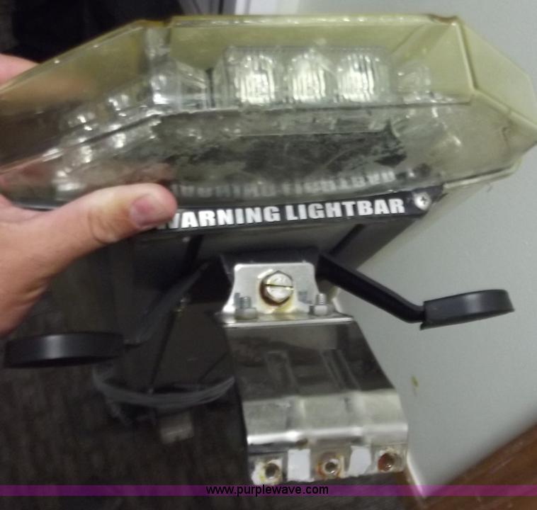image for item D3718 Whelen police light bar