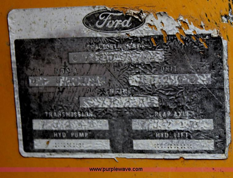 image for item D7543 Ford 555B backhoe