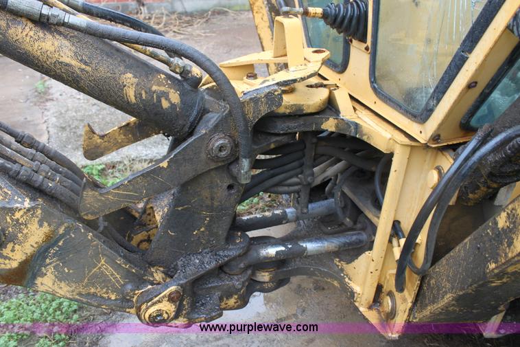 image for item D7543 Ford 555B backhoe