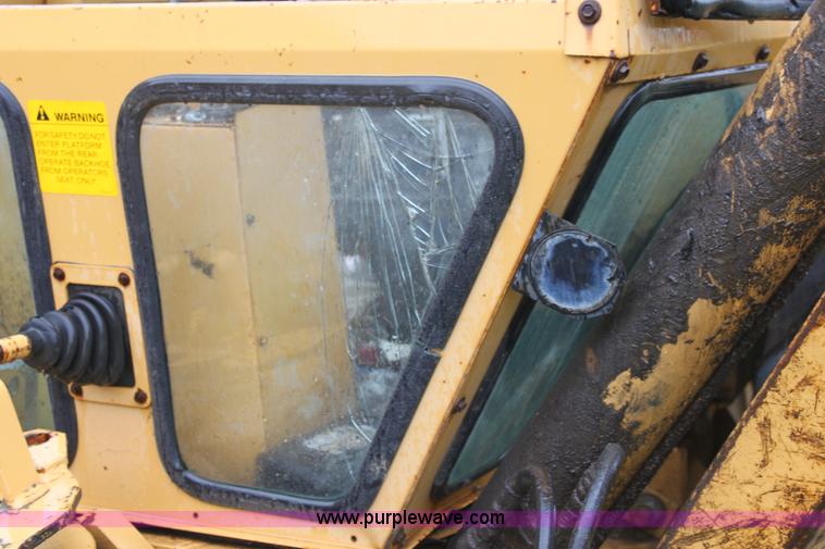 image for item D7543 Ford 555B backhoe