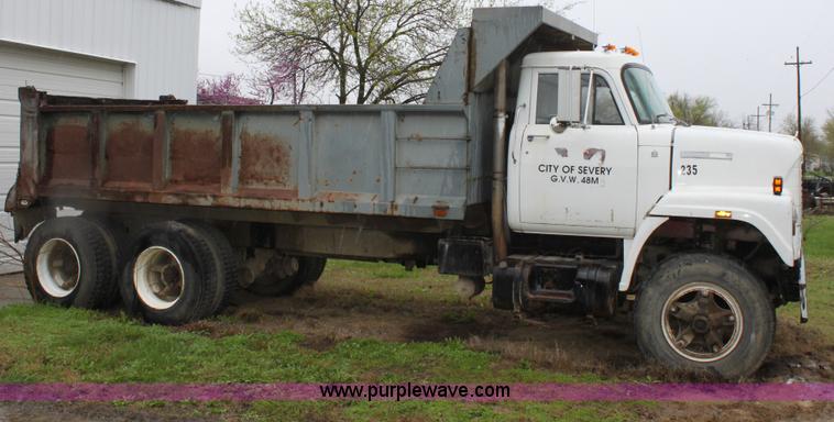 image for item D7544 1974 International Fleetstar 2050 tandem axle dump truck