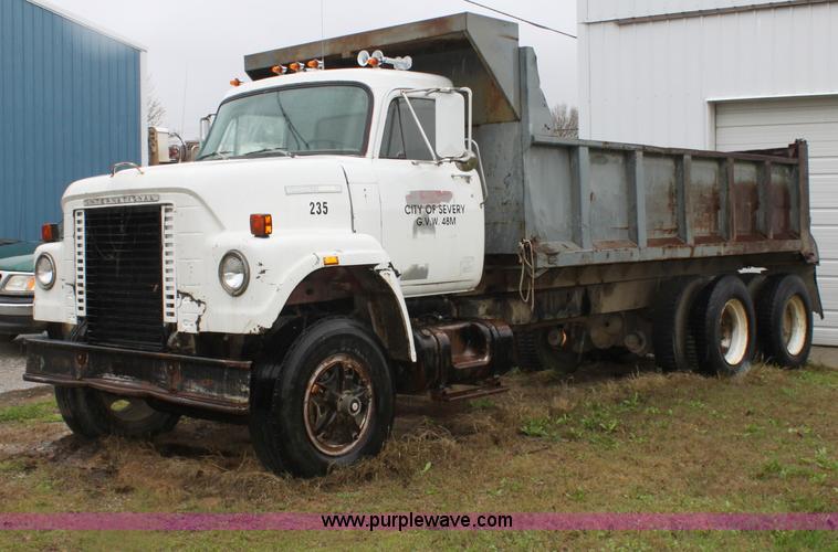 image for item D7544 1974 International Fleetstar 2050 tandem axle dump truck