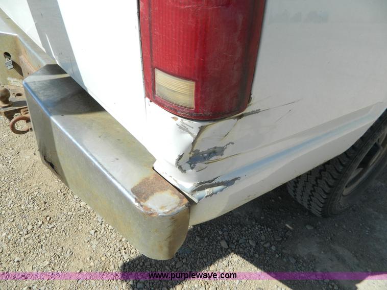 image for item D8875 1992 Chevrolet Cheyenne C2500 pickup truck