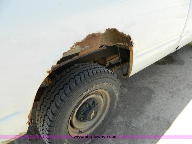 image for item D8875 1992 Chevrolet Cheyenne C2500 pickup truck