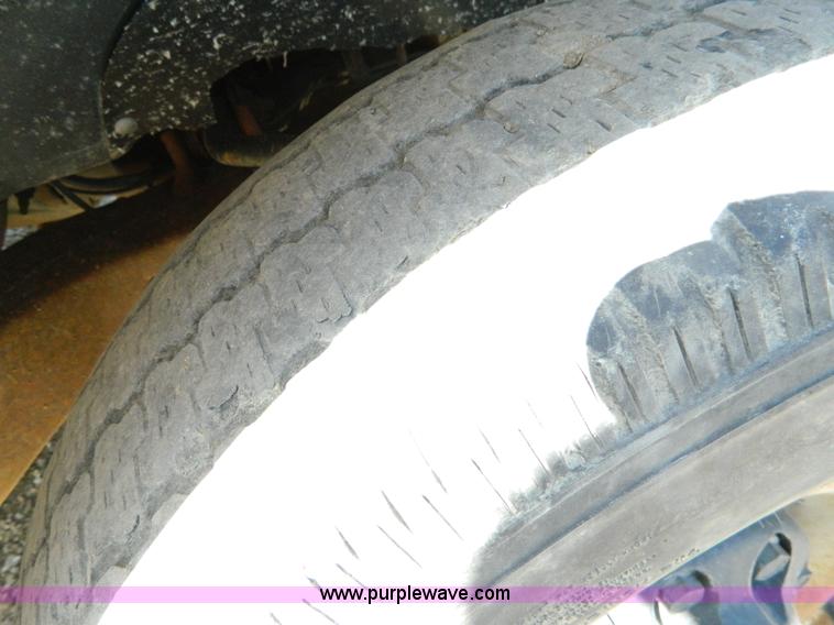 image for item D8877 1992 Chevrolet Cheyenne C2500 pickup truck