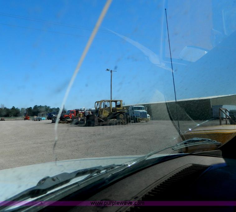 image for item D8877 1992 Chevrolet Cheyenne C2500 pickup truck