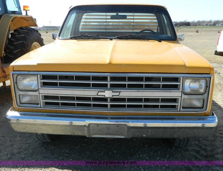 image for item D8878 1987 Chevrolet Custom Deluxe R10 pickup truck