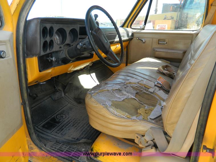 image for item D8878 1987 Chevrolet Custom Deluxe R10 pickup truck