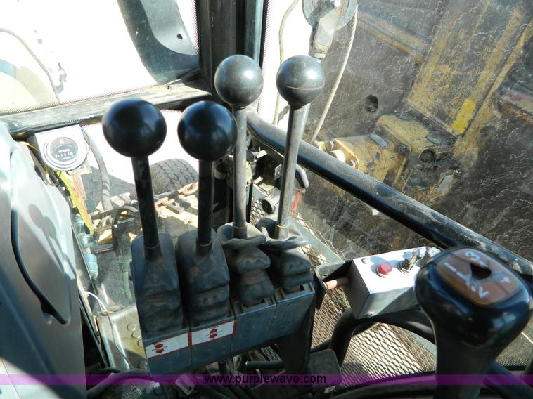 image for item D8879 Ford New Holland Tiger Special tractor