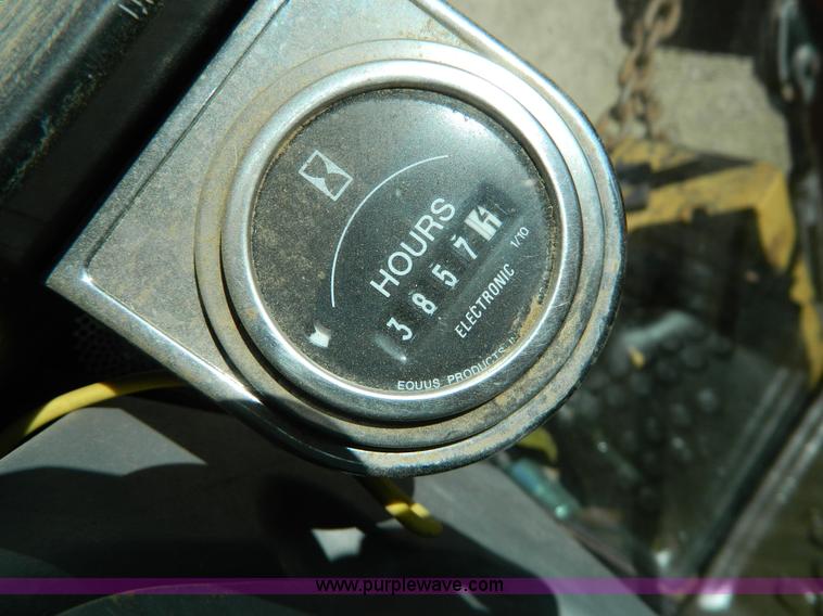 image for item D8879 Ford New Holland Tiger Special tractor