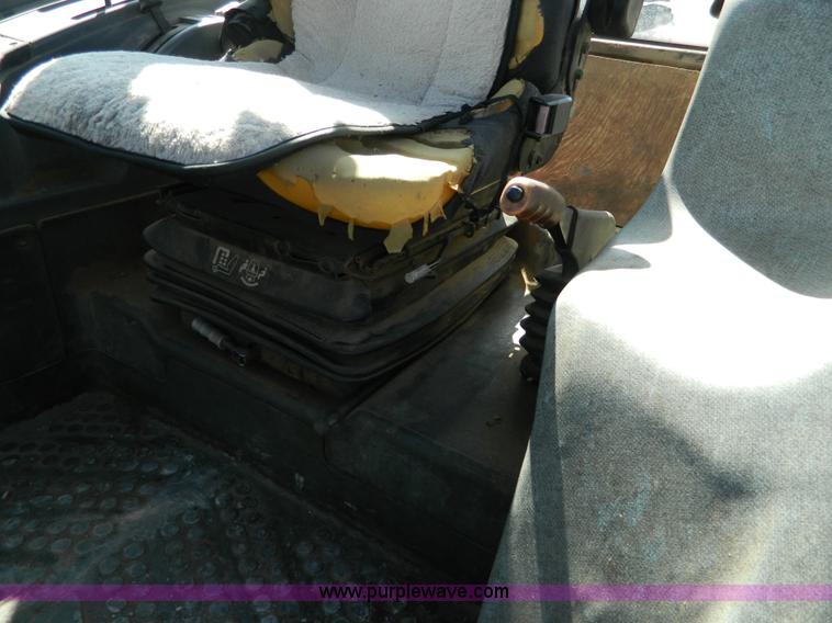 image for item D8879 Ford New Holland Tiger Special tractor