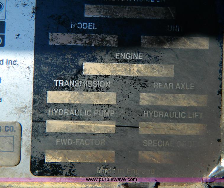 image for item D8879 Ford New Holland Tiger Special tractor