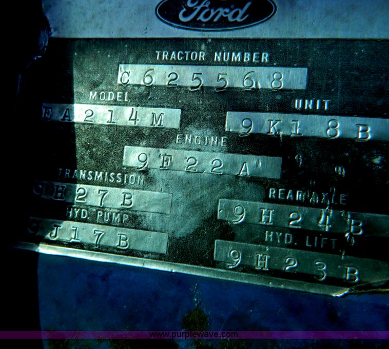 image for item D8880 1979 Ford 6600 tractor