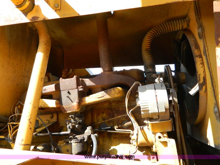 image for item D8881 Galion roller packer