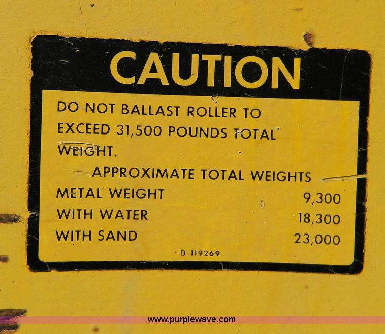 image for item D8881 Galion roller packer