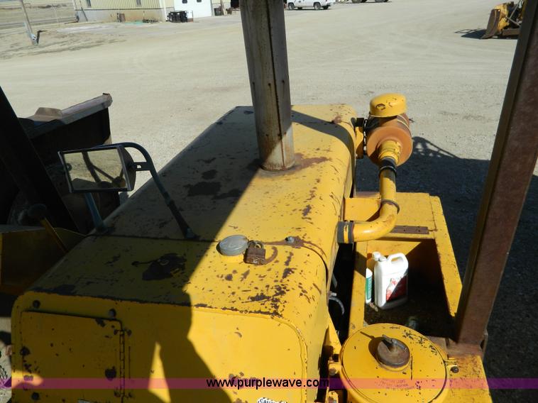 image for item D8881 Galion roller packer
