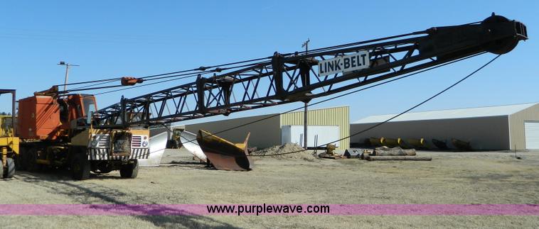 image for item D8882 Link-Belt 60' crane