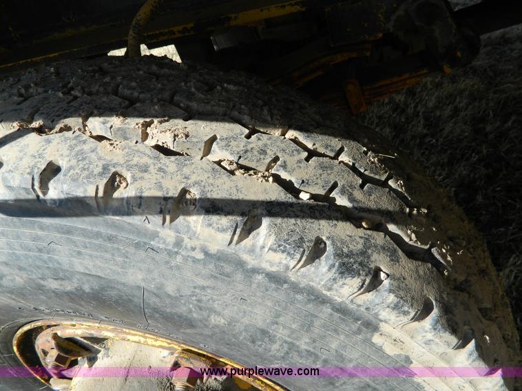 image for item D8882 Link-Belt 60' crane