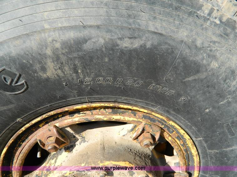 image for item D8882 Link-Belt 60' crane