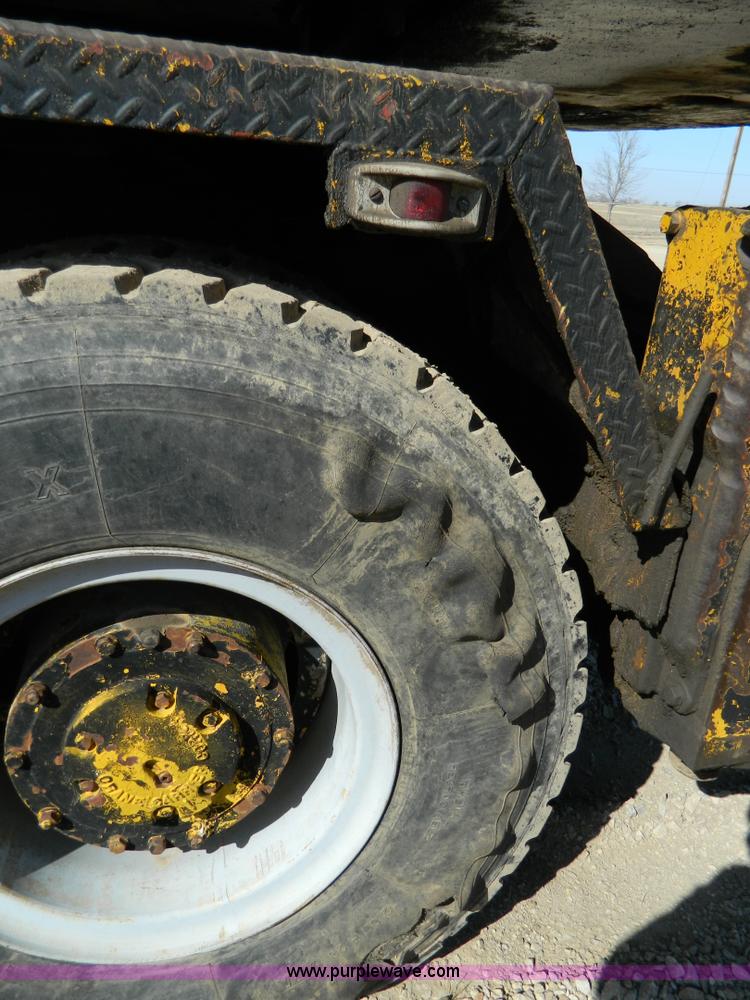 image for item D8882 Link-Belt 60' crane