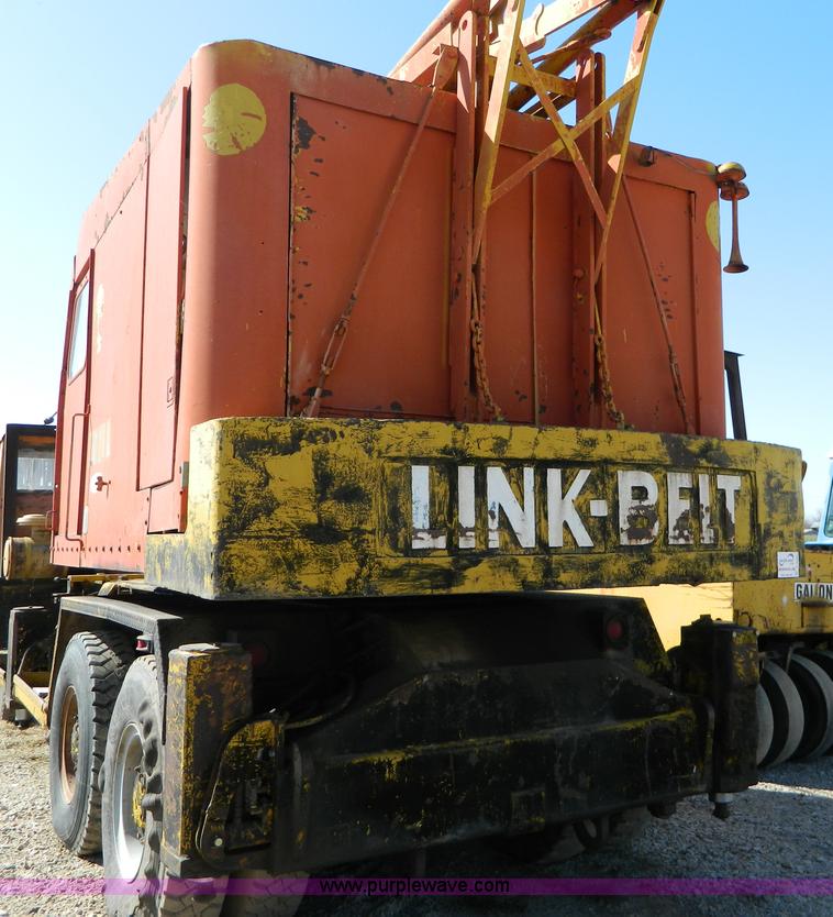 image for item D8882 Link-Belt 60' crane