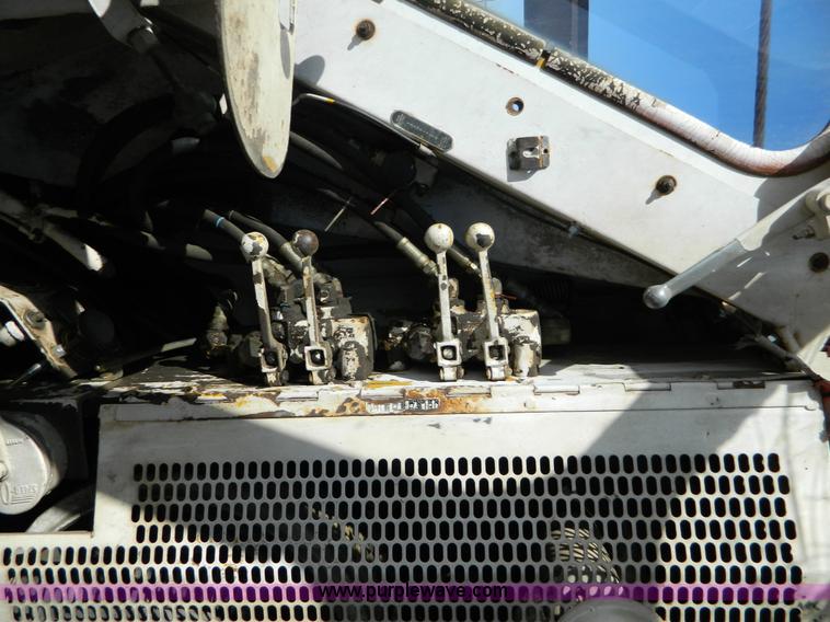 image for item D8882 Link-Belt 60' crane