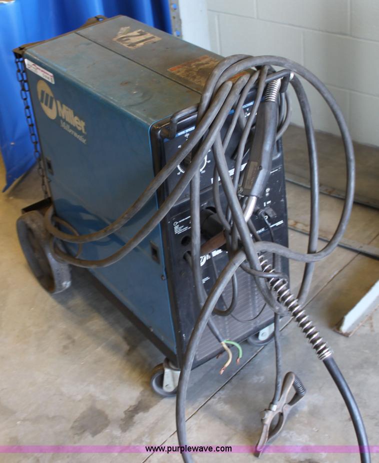image for item D9148 Millermatic Vintage wire feed welder