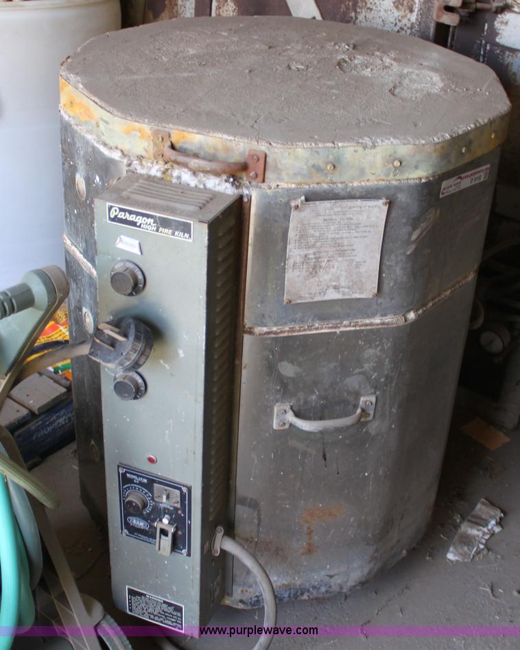 image for item D9152 Paragon high fire kiln