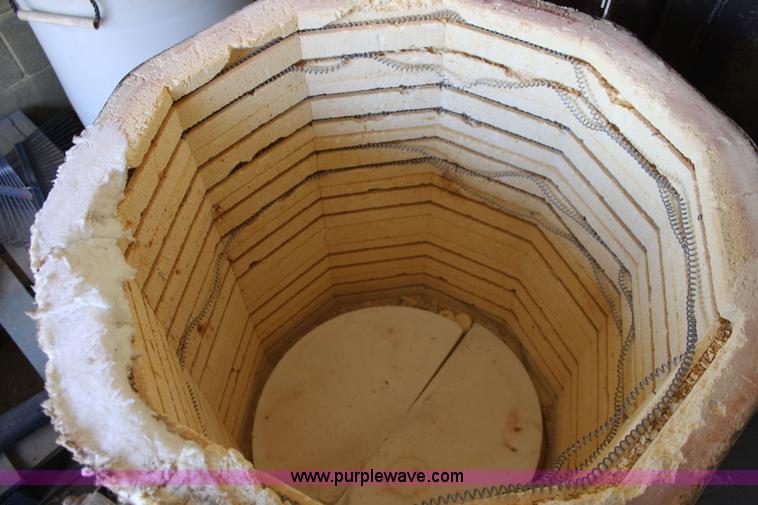 image for item D9152 Paragon high fire kiln