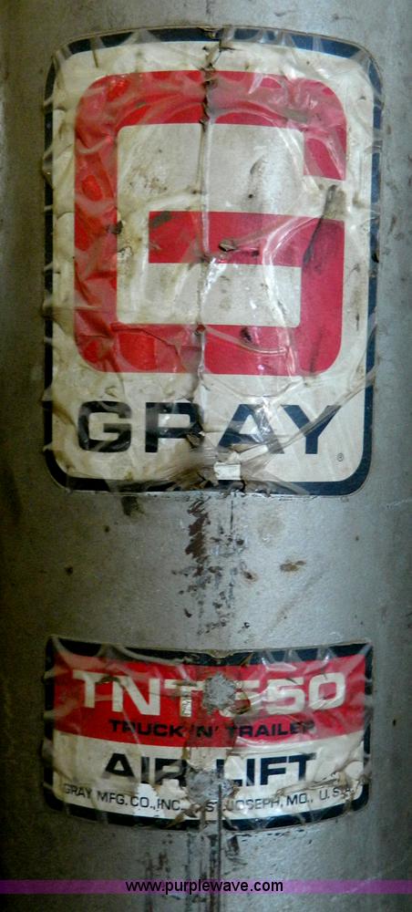 image for item E9494 Gray 5 1/2 ton bumper jack