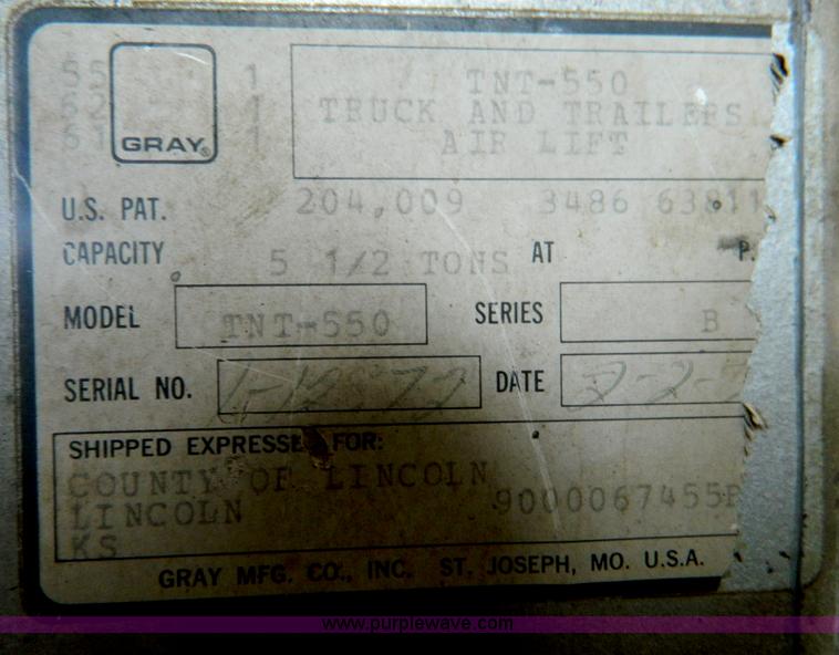 image for item E9494 Gray 5 1/2 ton bumper jack