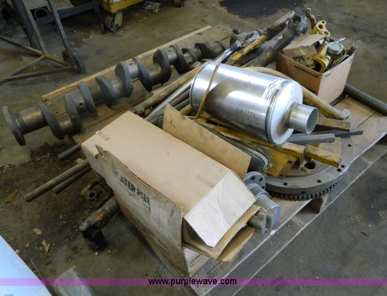 image for item E9495 Pallet of various Caterpillar parts