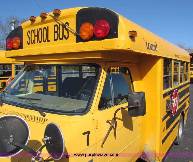 image for item I9679 1992 GMC G3500 Vandura school bus