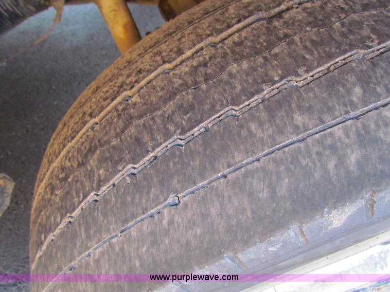 image for item I9679 1992 GMC G3500 Vandura school bus