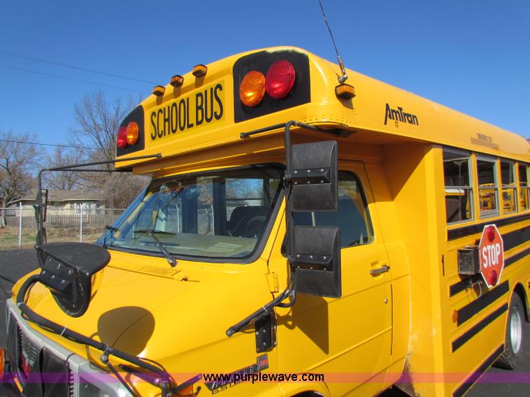image for item I9680 1995 GMC G3500 Vandura school bus
