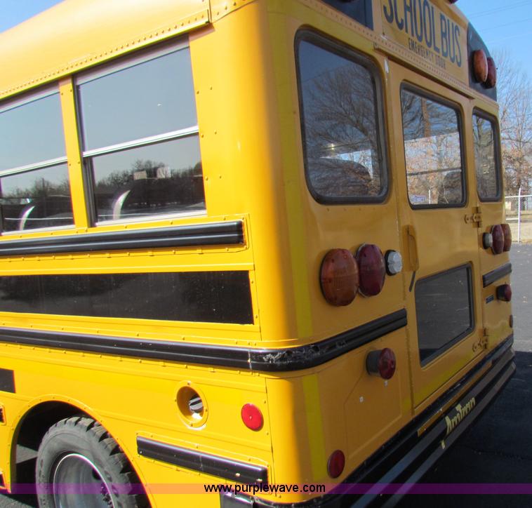 image for item I9680 1995 GMC G3500 Vandura school bus