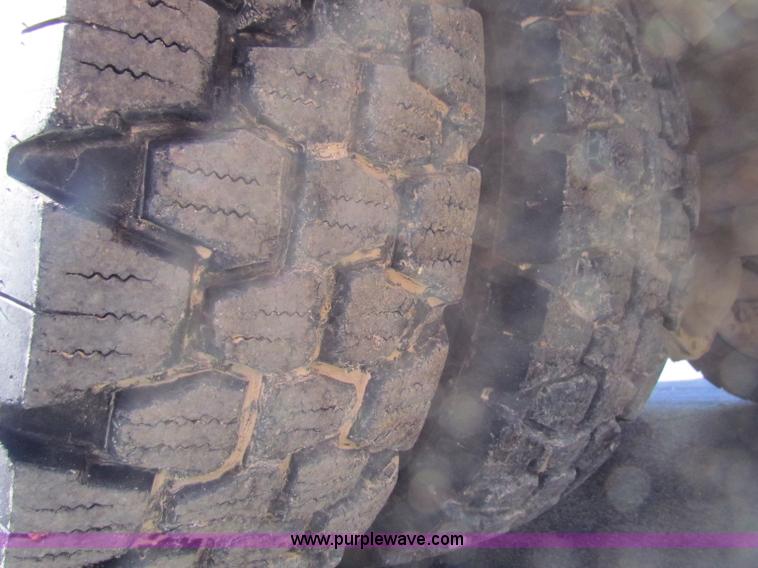 image for item I9680 1995 GMC G3500 Vandura school bus