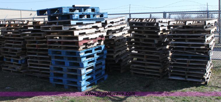 image for item L9542 (240) pallets