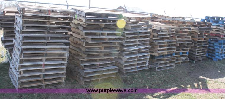 image for item L9542 (240) pallets