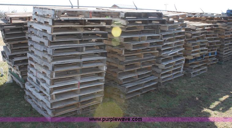 image for item L9542 (240) pallets