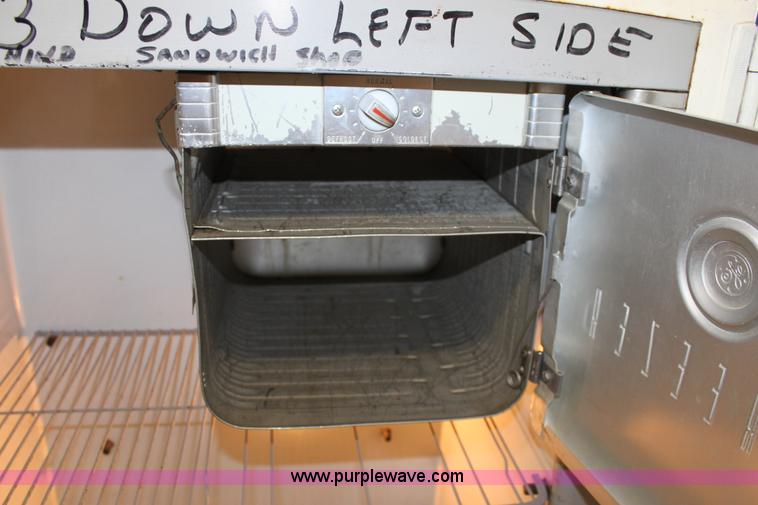 image for item L9567 General Electric refrigerator