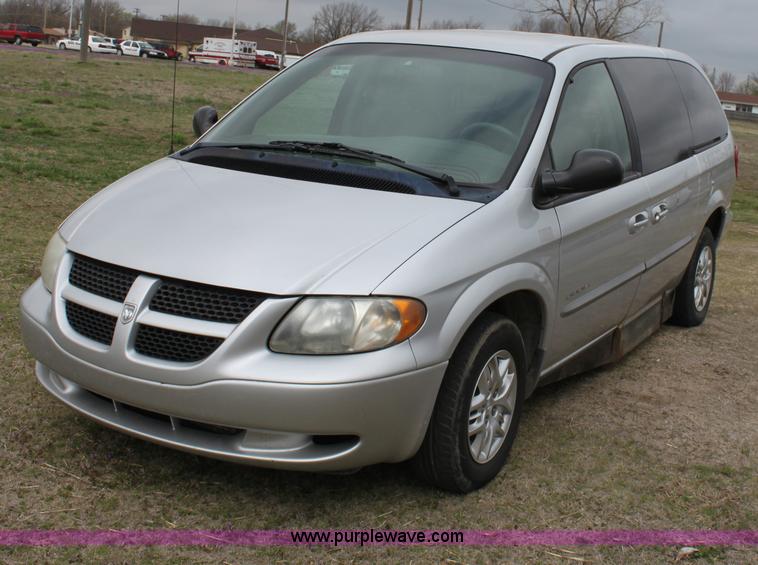 image for item L9621 2001 Dodge Grand Caravan Sport mini van