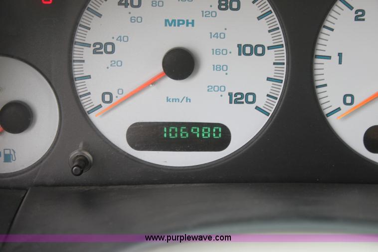 image for item L9621 2001 Dodge Grand Caravan Sport mini van