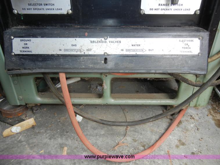 image for item S9376 P&H AC/DC arc welder