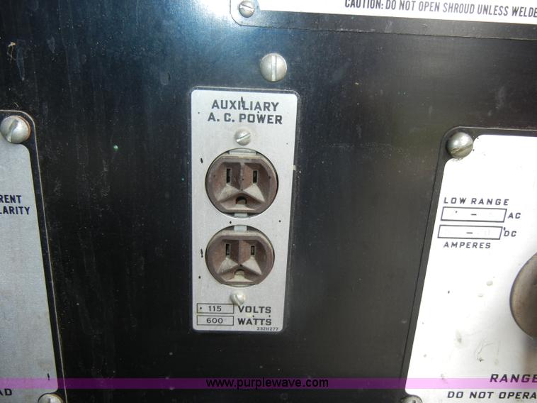 image for item S9376 P&H AC/DC arc welder