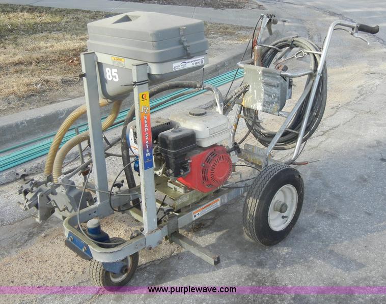 image for item U9876 2001 Graco Line Lazer II