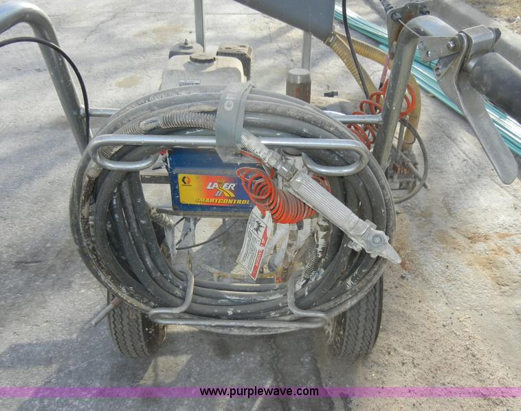 image for item U9876 2001 Graco Line Lazer II