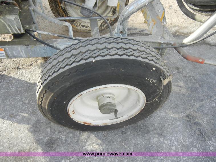 image for item U9876 2001 Graco Line Lazer II