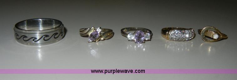 image for item U9879 Assorted jewelry