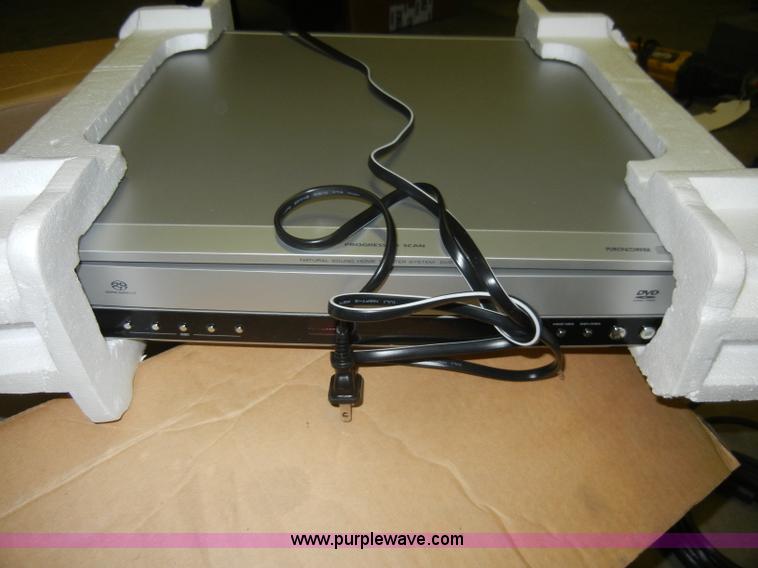 image for item U9882 Yamaha DVX-C300SW DVD home theater sound system